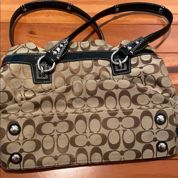 Coach hand bag - Picture 2 of 5